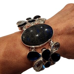 Blue sodalite gemstone bracelet silver + white topaz + blue faceted glass Q04